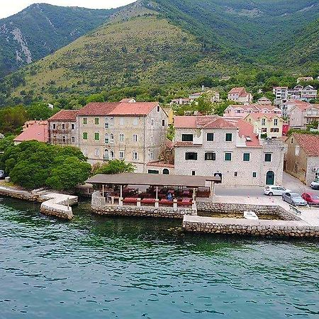 Lanterna Apartments Kotor Luaran gambar
