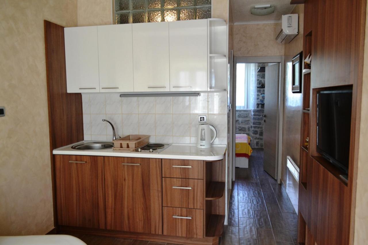 Lanterna Apartments Kotor Bilik gambar