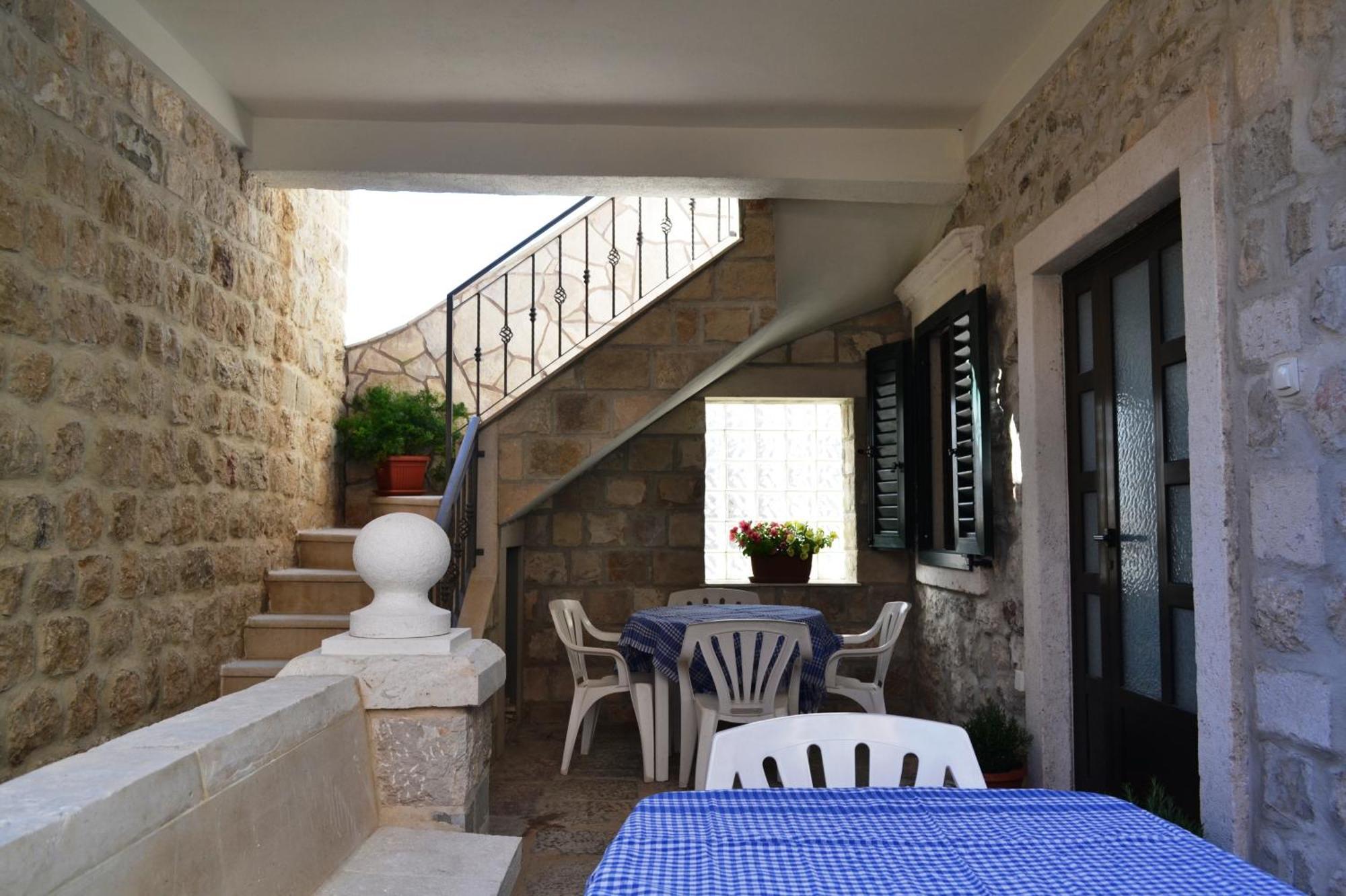 Lanterna Apartments Kotor Luaran gambar