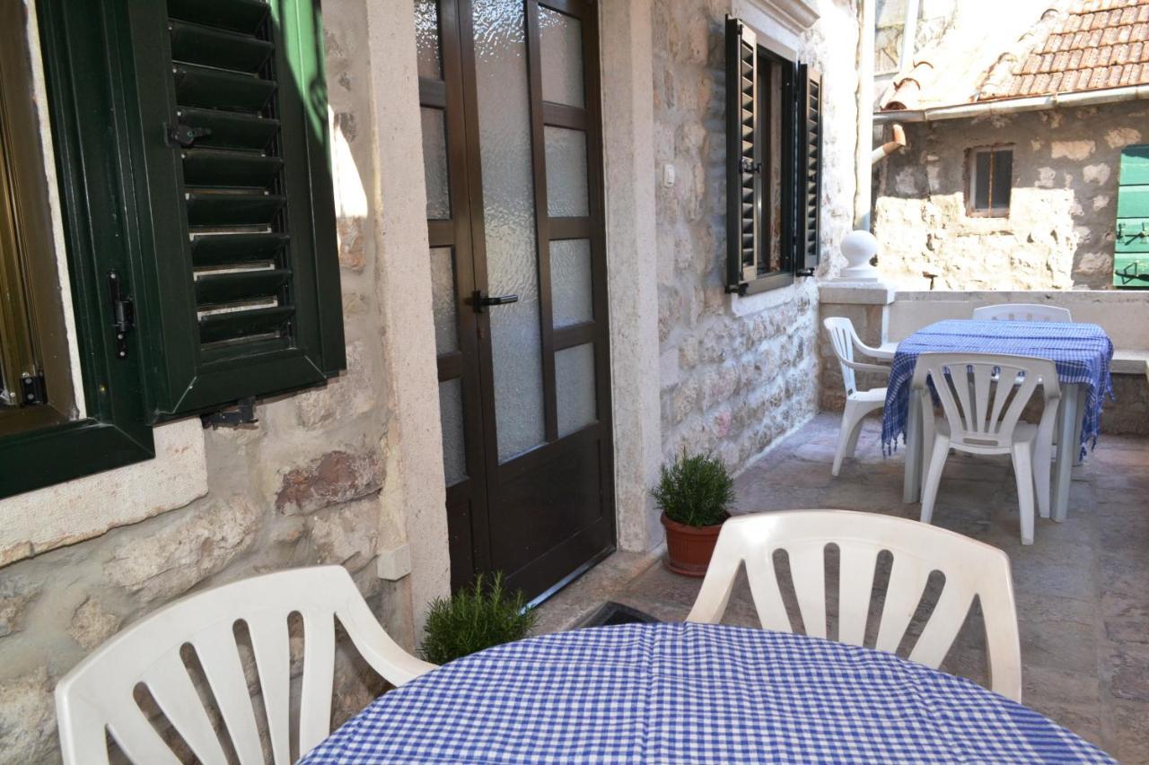 Lanterna Apartments Kotor Bilik gambar