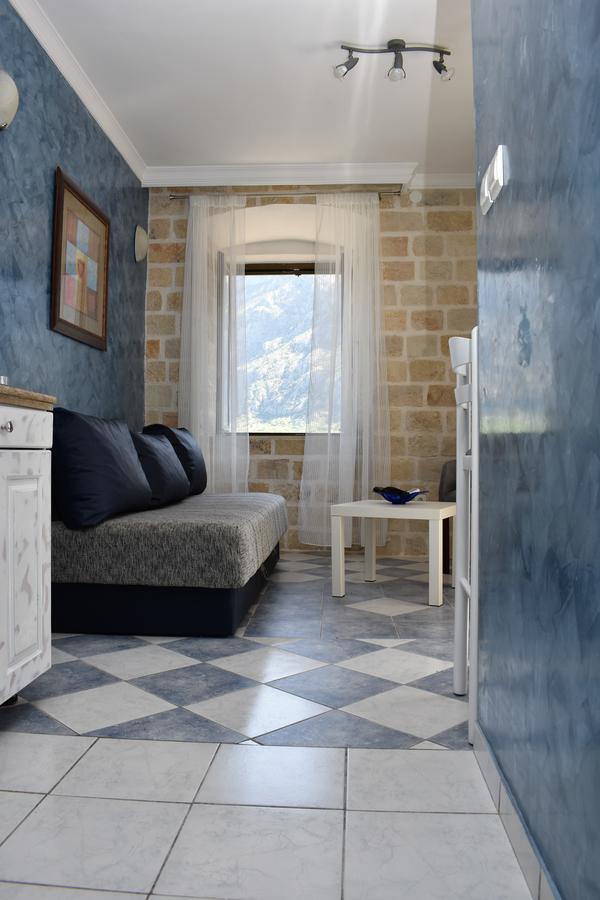 Lanterna Apartments Kotor Luaran gambar