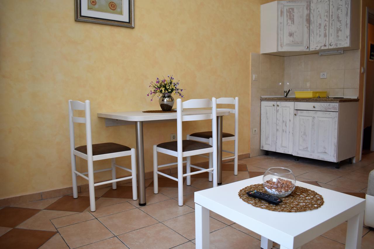 Lanterna Apartments Kotor Luaran gambar