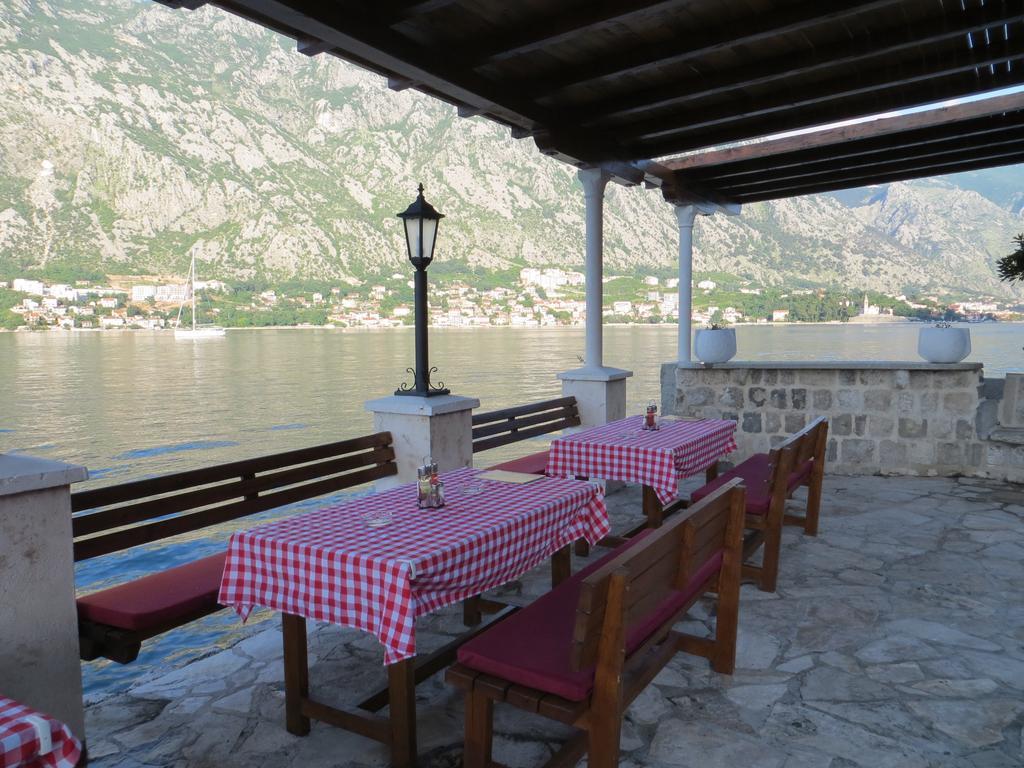 Lanterna Apartments Kotor Luaran gambar